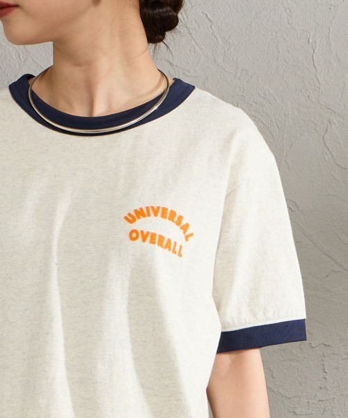 UNIVERSAL OVERALL（ユニバーサルオーバーオール）の「[UNIVERSAL OVERALL/ユニバーサルオーバーオール] 別注 ロゴプリント リンガーTシャツ（Tシャツ/カットソー・レディース・アイボリー/ブルー/ネイビー/ブラック・F）」の16枚目の写真