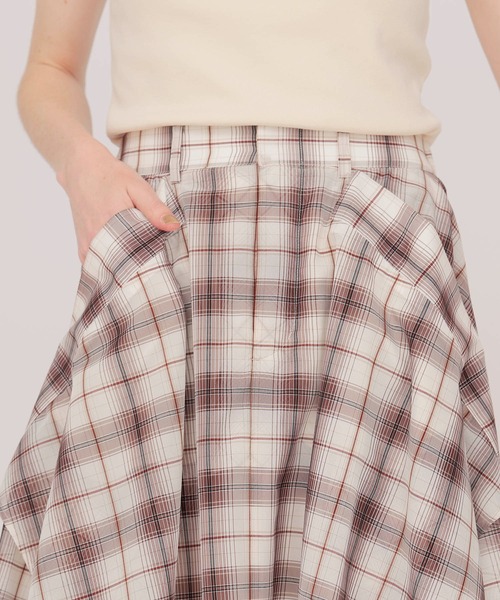 DRESSLAVE（ドレスレイブ）の「sheer check irregular hem skirt(シアーチェックイレギュラーヘムスカート)（スカート・レディース・キャメル/ブラウン・38）」の5枚目の写真