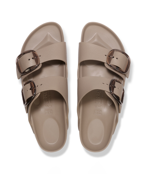 BIRKENSTOCK（ビルケンシュトック）の「BIRKENSTOCK/ビルケンシュトック Arizona Big Buckle EVA 1029641/1030389（サンダル・レディース・ブラック/ベージュ系その他・37/36/38）」の7枚目の写真