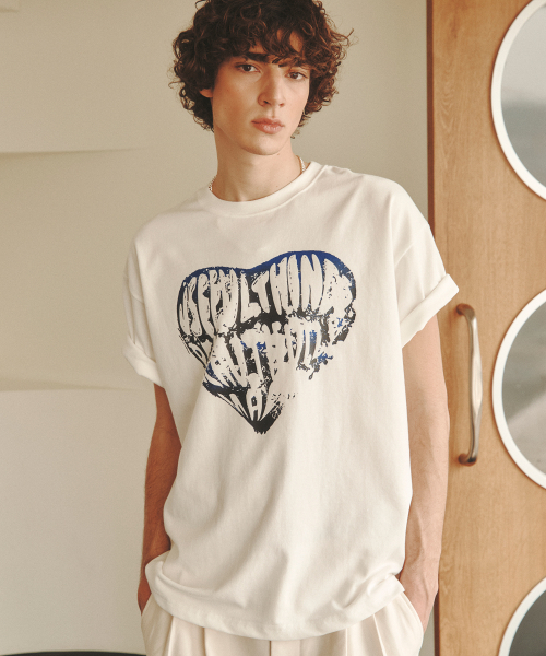 KNITTED（ニッティド）の「ヴィンテージハートTシャツ WHITE-BLUE（Tシャツ/カットソー・レディース・その他・MEDIUM/X-LARGE/LARGE）」の7枚目の写真