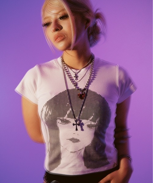 ROYAL FLASH(ロイヤルフラッシュ)の「MITSUKI/ミツキ/Royal girl T-shirt(ワンピース・レディース・ホワイト/ブラック・F)」の1枚目の写真