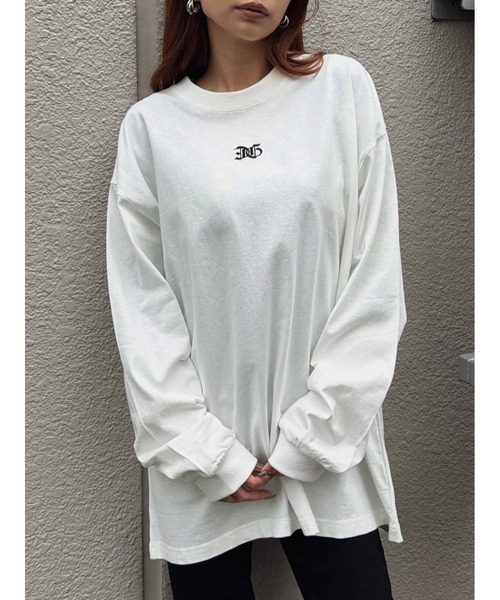 EGOIST（エゴイスト）の「フロント刺繍ユニセックスロンT（Tシャツ/カットソー・レディース・ホワイト/ブラック・FREE）」の6枚目の写真