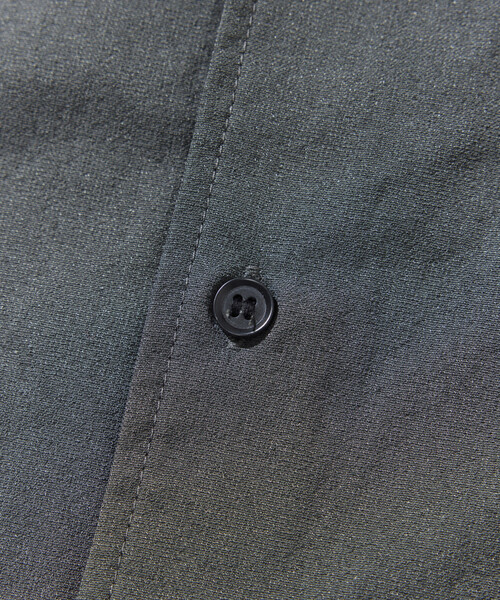 Firsthand（ファーストハンド）の「Firsthand/ファーストハンド ビッグシルエット ドライフロー ショートスリーブシャツ / セットアップ対応（シャツ/ブラウス・メンズ・ブラック/チャコールグレー・MEDIUM/LARGE）」の8枚目の写真