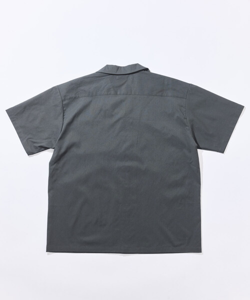 Firsthand（ファーストハンド）の「Firsthand/ファーストハンド ビッグシルエット ドライフロー ショートスリーブシャツ / セットアップ対応（シャツ/ブラウス・メンズ・ブラック/チャコールグレー・MEDIUM/LARGE）」の15枚目の写真