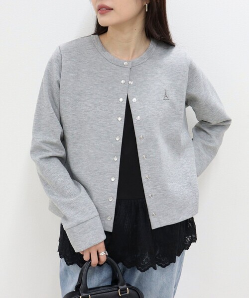 fredy emue(フレディエミュ)の「ドット釦ポンチカーディガン(カーディガン/ボレロ・レディース・グレー/アイボリー/ピンク/ネイビー・38)」の2枚目の写真