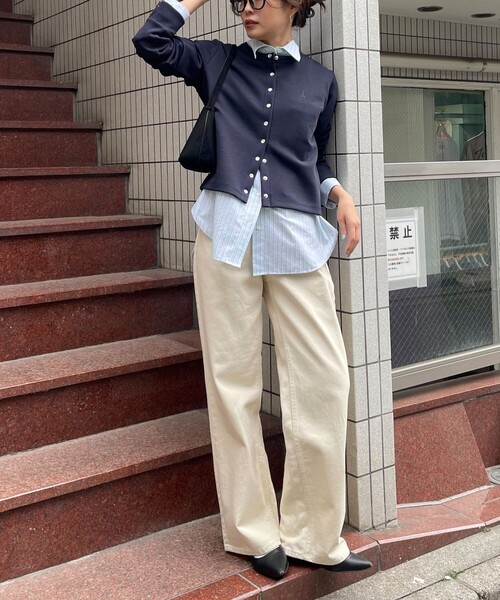 fredy emue(フレディエミュ)の「ドット釦ポンチカーディガン(カーディガン/ボレロ・レディース・グレー/アイボリー/ピンク/ネイビー・38)」の5枚目の写真