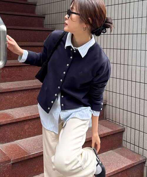 fredy emue(フレディエミュ)の「ドット釦ポンチカーディガン(カーディガン/ボレロ・レディース・グレー/アイボリー/ピンク/ネイビー・38)」の11枚目の写真