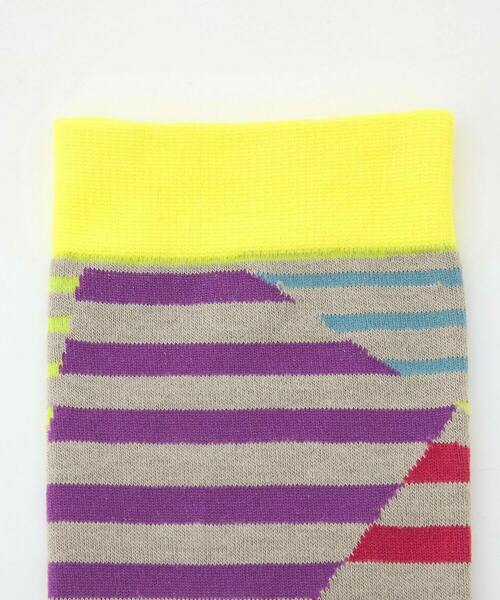 FRAPBOIS(フラボア)の「クワトロボーダーソックス(ソックス/靴下・レディース・ブルー/ブラック/イエロー・FREE)」の4枚目の写真