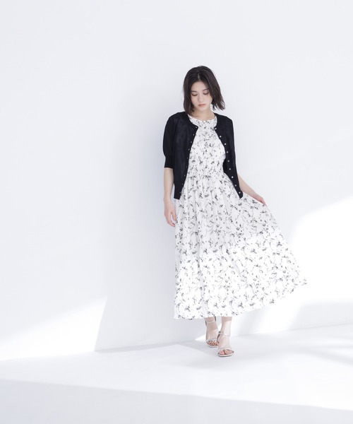 NATURAL BEAUTY BASIC(ナチュラルビューティーベーシック)の「クリアボタンシアーカーディガン(カーディガン/ボレロ・レディース・ピンク/ブラック/ブルー系その他/オフホワイト・フリ-)」の7枚目の写真