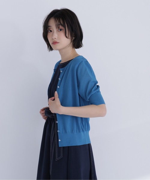 NATURAL BEAUTY BASIC(ナチュラルビューティーベーシック)の「クリアボタンシアーカーディガン(カーディガン/ボレロ・レディース・ピンク/ブラック/ブルー系その他/オフホワイト・フリ-)」の12枚目の写真