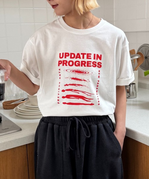 CIAOPANIC TYPY(チャオパニックティピー)の「【UNISEX】宇宙人プリントTシャツ(Tシャツ/カットソー・メンズ・パープル/イエロー/ホワイト/チャコールグレー/グレー・MEDIUM/LARGE/XX-LARGE)」の6枚目の写真