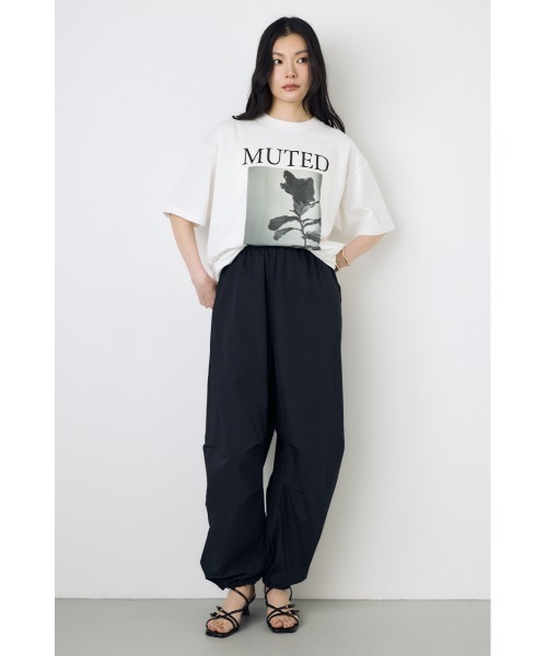 AZUL by moussy(アズールバイマウジー)の「フォトプリントTシャツ(Tシャツ/カットソー・レディース・ホワイト/ライトブラック・SMALL/MEDIUM)」の16枚目の写真