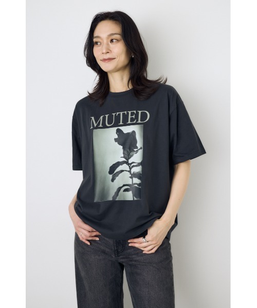AZUL by moussy(アズールバイマウジー)の「フォトプリントTシャツ(Tシャツ/カットソー・レディース・ホワイト/ライトブラック・SMALL/MEDIUM)」の20枚目の写真