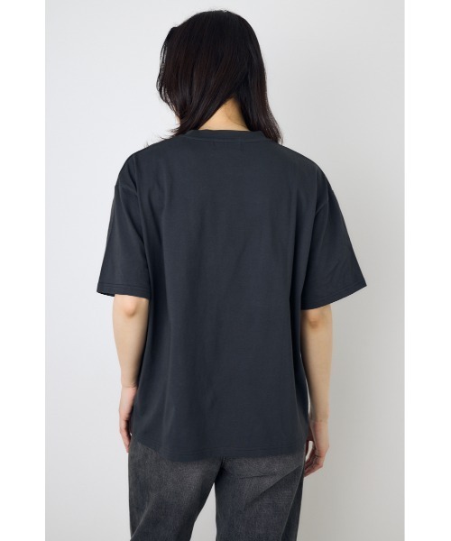 AZUL by moussy(アズールバイマウジー)の「フォトプリントTシャツ(Tシャツ/カットソー・レディース・ホワイト/ライトブラック・SMALL/MEDIUM)」の5枚目の写真