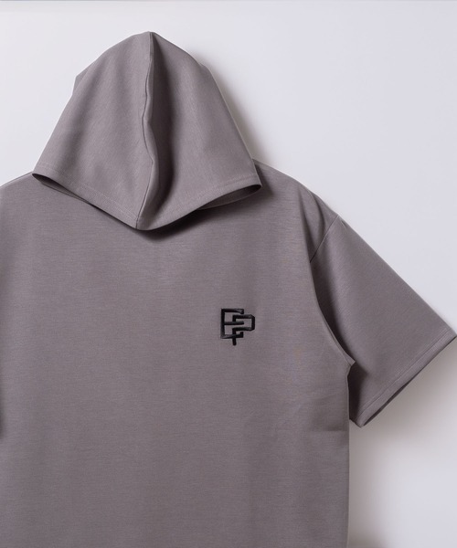 BAYBLO(ベイブロ)の「(SA) ワンポイント ロゴ フード付き 半袖 Tシャツ(Tシャツ/カットソー・メンズ・ブラック/ネイビー/ホワイト/レディッシュグレー・M/L/LL)」の3枚目の写真
