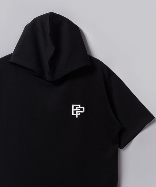 BAYBLO(ベイブロ)の「(SA) ワンポイント ロゴ フード付き 半袖 Tシャツ(Tシャツ/カットソー・メンズ・ブラック/ネイビー/ホワイト/レディッシュグレー・M/L/LL)」の2枚目の写真