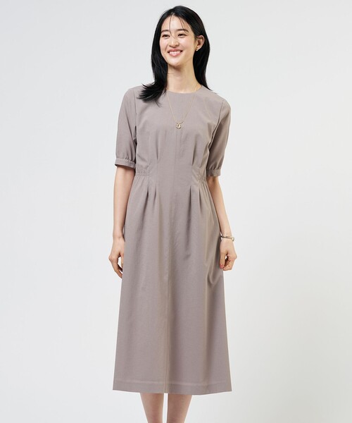 J.PRESS(ジェイプレス)の「【WEB限定カラーあり】アキハ BREEZE COOL ワンピース(ワンピース・レディース・ブラウン系/グレー系/ライトグレー系・9/11)」の3枚目の写真