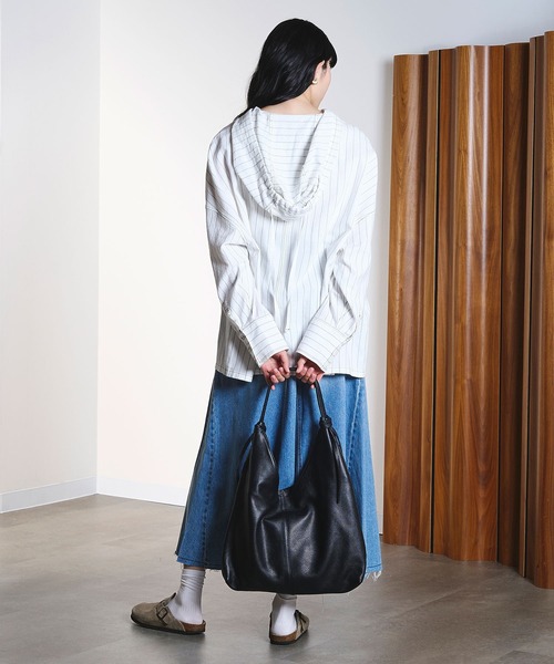 ROSE BUD(ローズバッド)の「(CREOLME)STRIPE HOODED BIG SHIRT(シャツ/ブラウス・レディース・ホワイト/ライトブルー・ONE SIZE)」の8枚目の写真