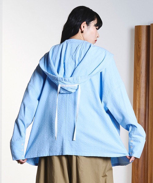 ROSE BUD(ローズバッド)の「(CREOLME)STRIPE HOODED BIG SHIRT(シャツ/ブラウス・レディース・ホワイト/ライトブルー・ONE SIZE)」の13枚目の写真