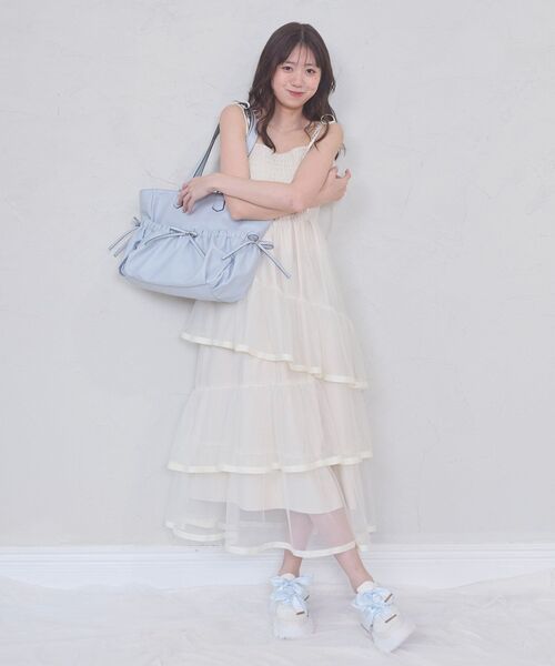 MAJESTIC LEGON(マジェスティックレゴン)の「ダブルリボン厚底スニーカー(スニーカー・レディース・アイボリー/ブラック/ピンク/ライトグレー・MEDIUM/SMALL/LARGE/X-LARGE)」の7枚目の写真