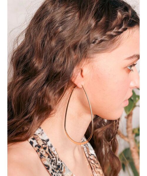 EVRIS（エヴリス）の「BIG WIDE HOOP ピアス（ピアス（両耳用）・レディース・シルバー/ゴールド・FREE）」の8枚目の写真