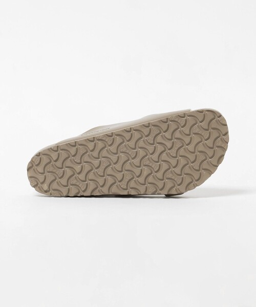 BIRKENSTOCK(ビルケンシュトック)の「<BIRKENSTOCK>アリゾナ EVA サンダル(サンダル・メンズ・ベージュ/ブラック・42/41)」の15枚目の写真