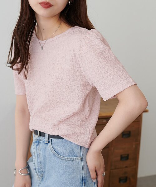 DISCOAT(ディスコート)の「生地ジャガード5分袖《WEB限定カラーあり》(Tシャツ/カットソー・レディース・オフホワイト/アイボリー/サックスブルー/モカ/ブラック/ピンク・FREE)」の6枚目の写真