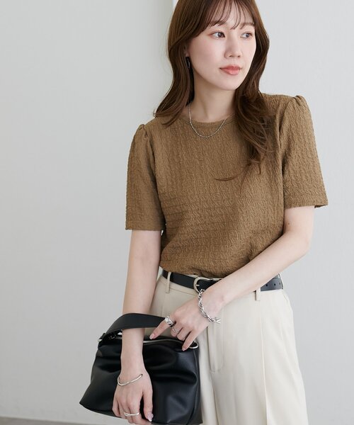 DISCOAT(ディスコート)の「生地ジャガード5分袖《WEB限定カラーあり》(Tシャツ/カットソー・レディース・オフホワイト/アイボリー/サックスブルー/モカ/ブラック/ピンク・FREE)」の19枚目の写真