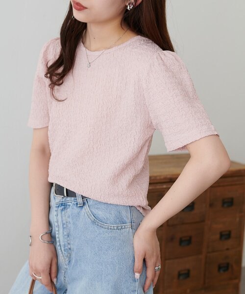 DISCOAT(ディスコート)の「生地ジャガード5分袖《WEB限定カラーあり》(Tシャツ/カットソー・レディース・オフホワイト/アイボリー/サックスブルー/モカ/ブラック/ピンク・FREE)」の11枚目の写真