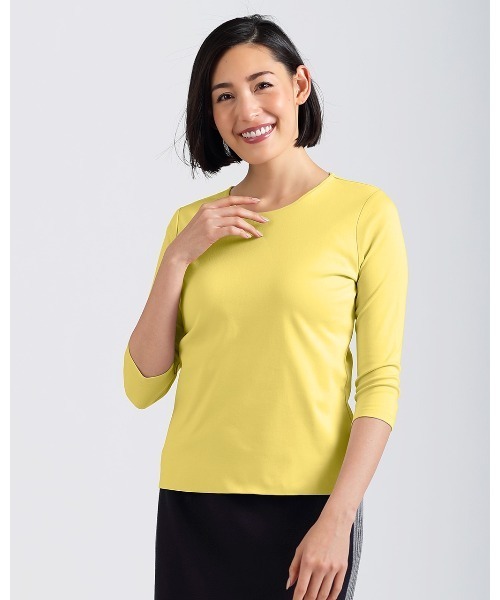 DoCLASSE( ドゥクラッセ)の「クルーネック/7分袖・DoT(Tシャツ/カットソー・レディース・ブルー/ブラック/イエロー/ネイビー/ダークネイビー・L/M/S)」の5枚目の写真
