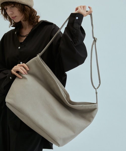 cii(シー)の「【UNISEX】Smooth PU travel bag / スムースPUトラベルバッグ(ショルダーバッグ・メンズ・ブラウン/ブラック/ベージュ・FREE)」の16枚目の写真