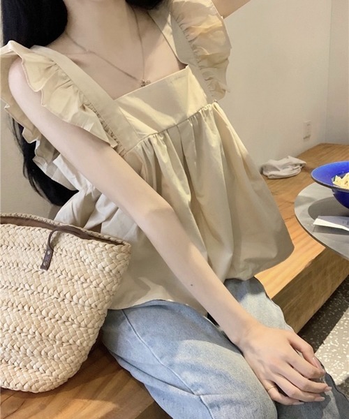 SHOUYO(ショウヨウ)の「バックリボンで後ろ姿まで可愛いフリルノースリーブペプラムブラウス / 韓国ガーリートップス(シャツ/ブラウス・レディース・ベージュ/ダークブラウン・M)」の17枚目の写真
