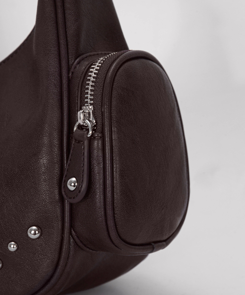 ASON(アズオン)の「MOTE STUD BAG / BROWN(ショルダーバッグ・レディース・その他・FREE)」の5枚目の写真
