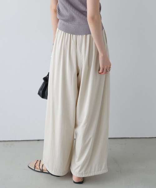 AMELY(エミリー)の「ドロストタックワイドパンツ(その他パンツ・レディース・ピンク/モカ/ベージュ/ブラック・L/M)」の21枚目の写真