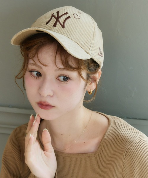 Olu.（オルドット）の「【NEW ERA/Olu.別注カラー】9FORTYキャップ（キャップ・レディース・ネイビー/グレー/ライトブラウン/ライトベージュ・FREE）」の2枚目の写真