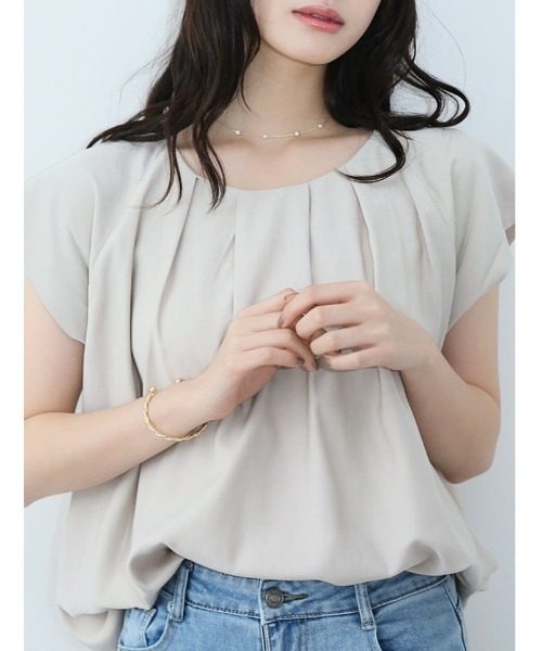 fifth（フィフス）の「肩まわり華奢見えタックフレンチブラウス（シャツ/ブラウス・レディース・ブラック/ホワイト/ブルーグレー/ベージュ・M）」の8枚目の写真
