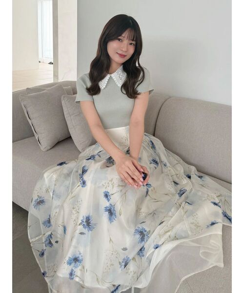 MERCURYDUO(マーキュリーデュオ)の「フラワープリントコルセットスカート(スカート・レディース・オフホワイト/チャコールグレー・MEDIUM/SMALL)」の4枚目の写真