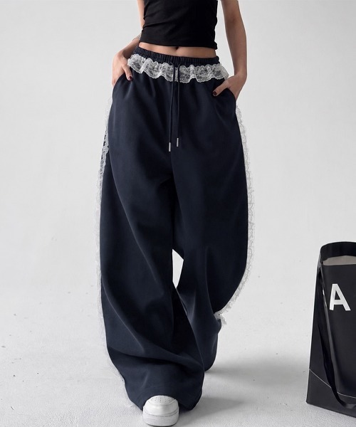 Miniministore(ミニミニストア)の「ワイドスウェットパンツ脚長 レースライン(スウェットパンツ・レディース・ブラック/グレー/ネイビー・FREE)」の3枚目の写真