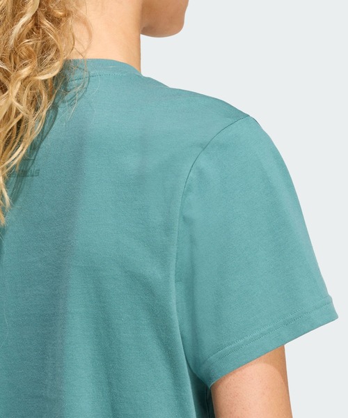 adidas(アディダス)の「Les Mills ムーバーズ グラフィック Tシャツ / アディダス adidas(Tシャツ/カットソー・レディース・グリーン・X-LARGE/X-SMALL/MEDIUM/SMALL/3XL/LARGE/XX-LARGE)」の4枚目の写真