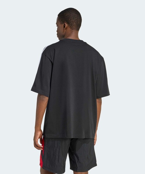 adidas(アディダス)の「アディカラー スリーストライプス オーバーサイズTシャツ / アディダスオリジナルス adidas Originals(Tシャツ/カットソー・メンズ・ブラック・XX-SMALL/X-SMALL/XX-LARGE/MEDIUM/X-LARGE/SMALL/LARGE/3XL)」の5枚目の写真