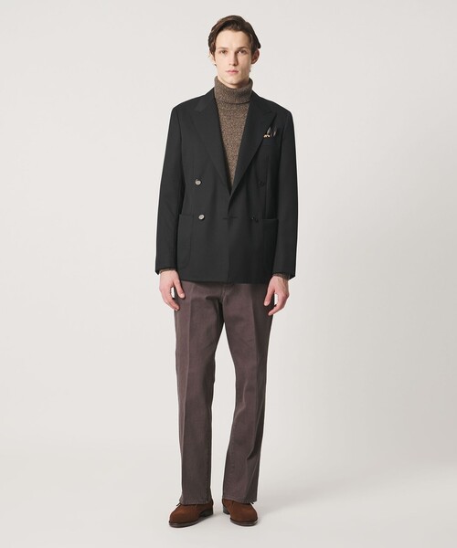 UNITED ARROWS(ユナイテッドアローズ)の「ギャバジン ダブル 4ボタン ブレザー SーMODEL(テーラードジャケット・メンズ・ダークブラウン/ブラック・50/46/48)」の4枚目の写真
