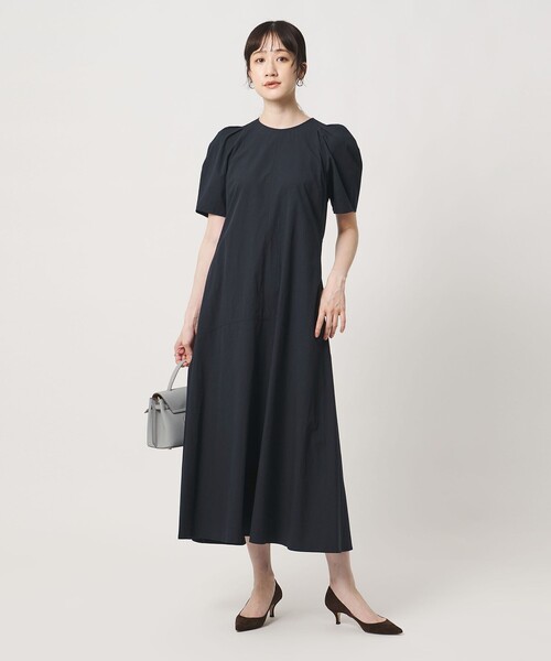 UNITED ARROWS(ユナイテッドアローズ)の「パフスリーブ フレアワンピース ‐ウォッシャブル‐(ワンピース・レディース・ダークブラウン/ネイビー・36/38)」の1枚目の写真