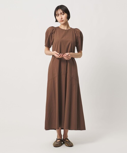 UNITED ARROWS(ユナイテッドアローズ)の「パフスリーブ フレアワンピース ‐ウォッシャブル‐(ワンピース・レディース・ダークブラウン/ネイビー・36/38)」の3枚目の写真