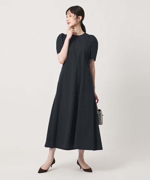 UNITED ARROWS(ユナイテッドアローズ)の「パフスリーブ フレアワンピース ‐ウォッシャブル‐(ワンピース・レディース・ダークブラウン/ネイビー・36/38)」の6枚目の写真