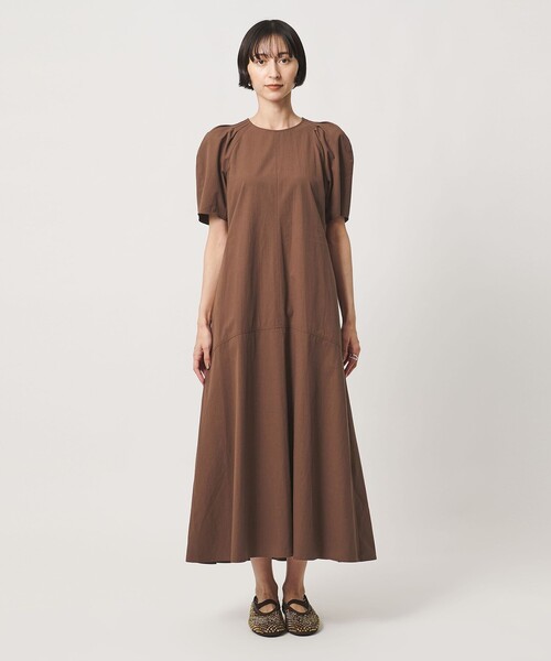 UNITED ARROWS(ユナイテッドアローズ)の「パフスリーブ フレアワンピース ‐ウォッシャブル‐(ワンピース・レディース・ダークブラウン/ネイビー・36/38)」の9枚目の写真