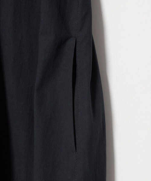 UNITED ARROWS(ユナイテッドアローズ)の「パフスリーブ フレアワンピース ‐ウォッシャブル‐(ワンピース・レディース・ダークブラウン/ネイビー・36/38)」の17枚目の写真