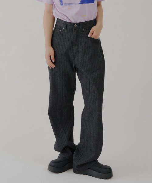 WHIMSIC（ウィムジック）の「【UNISEX/2サイズ展開】ストライプデニムスラッカーパンツ（デニムパンツ・メンズ・インディゴブルー/ブラック・2/1）」の21枚目の写真