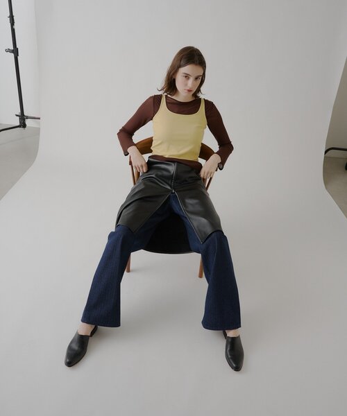 WHIMSIC（ウィムジック）の「【UNISEX/2サイズ展開】ストライプデニムスラッカーパンツ（デニムパンツ・メンズ・インディゴブルー/ブラック・2/1）」の4枚目の写真