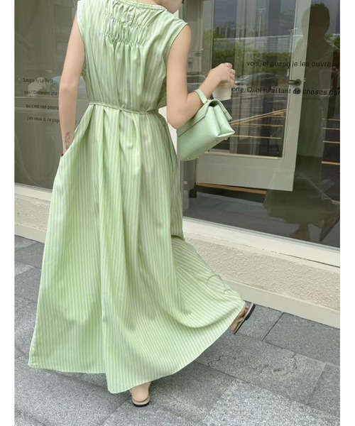 FAVORITO(ファヴォリート)の「ノースリーブ刺繍ワンピース(ワンピース・レディース・ホワイト/ピンク/ベージュ/グレー/ブルー/パープル/ライトグリーン/グリーン・F)」の15枚目の写真