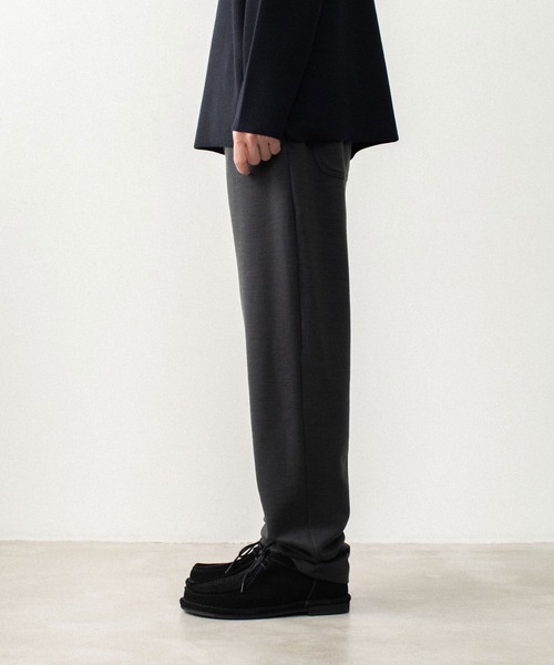 ATTACHMENT(アタッチメント)の「【LIMITED】W/NYスムース ラウンジトラウザーズ / W/NY SMOOTH LOUNGE TROUSERS(スウェットパンツ・メンズ・ブラック/ダークグレー・4/3/2/1)」の6枚目の写真